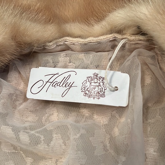 Vintage Hadley Cashmere Sweater with detachable Mink Fur - Picture 4 of 8